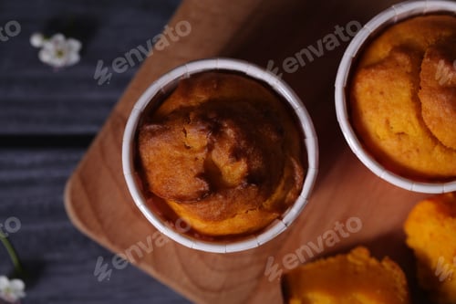 Preview: Carrot Cakes In Bright Shapes Are On The Table