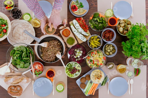 Preview: Man having vege lunch