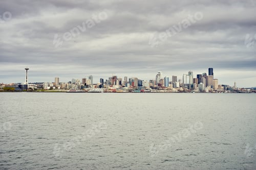 Preview: View of skyline over Puget Sound, Seattle, Washington State, USA