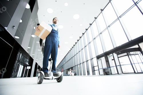 Preview: Courier on hoverboard