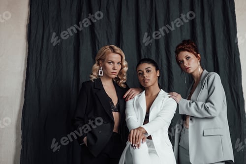 Preview: Womens