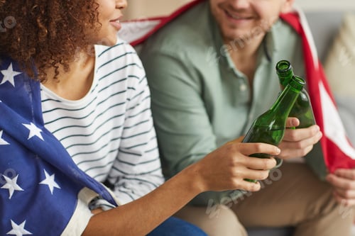 Preview: American Couple Drinking Beer Close Up