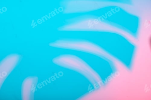 Preview: Tropical leaves in neon light with duotone shadows