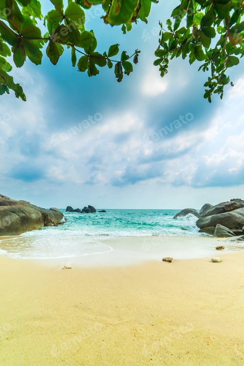 Preview: The Rock Hin Ta and Hin Yai from the Island of Koh Samui.