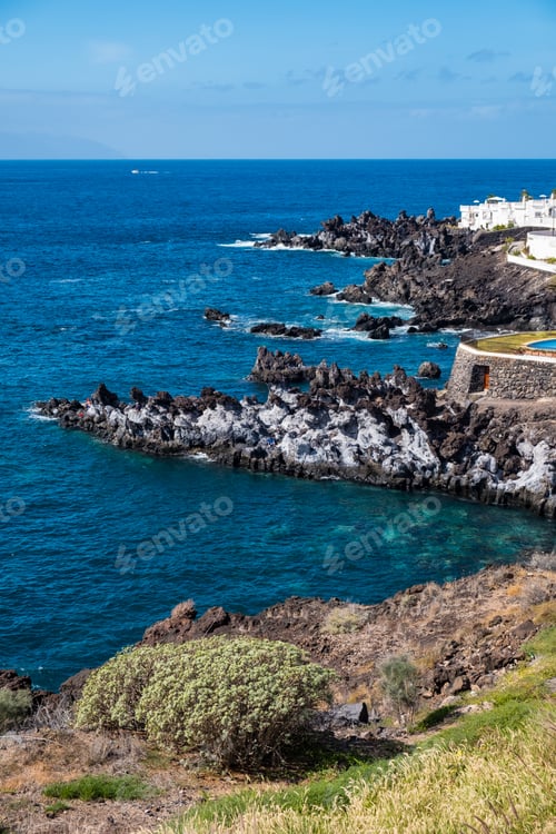 Preview: beautiful view on ocean water and town