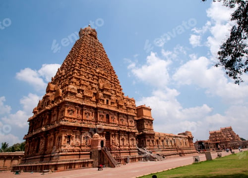 Preview: Brihadeeswarar Temple in Thanjavur, UNESCO World Heritage Site.