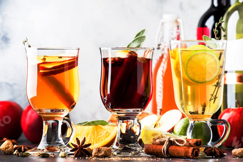 Preview: Festive Mulled Cider with Cinnamon and Citrus