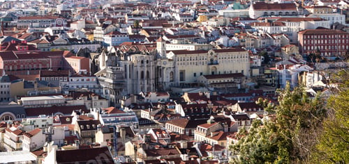 Preview: Panoramic view of Lisbon's historic center.
