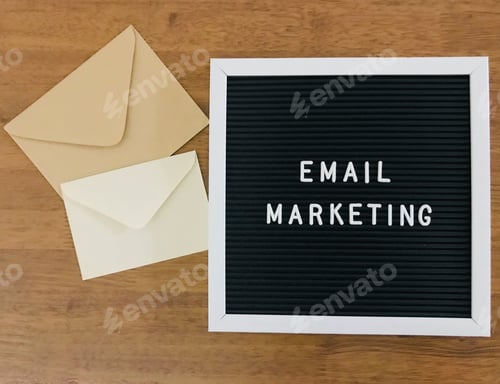 Preview: email marketing theme on wooden background 52