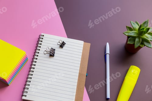 Preview: Notepad, pen and plants office desk