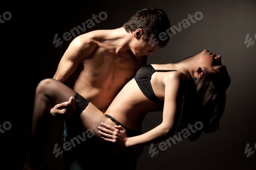 Preview: Beautiful art picture of a fashionable sexy couple