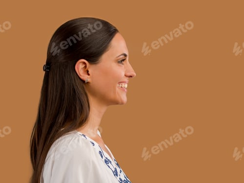Preview: Beautiful woman smiling