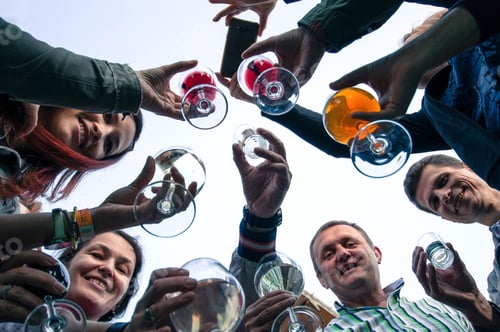 Visualização: Bebidas com amigos