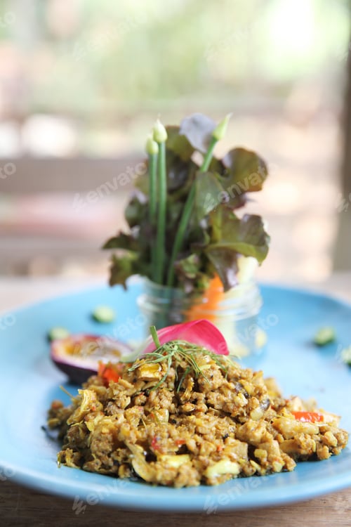 Preview: Stir Fried Minced Pork With Hot Yellow Curry Paste