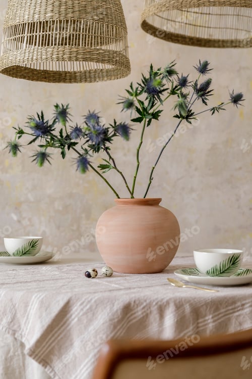 Preview: Stylish dining room interior