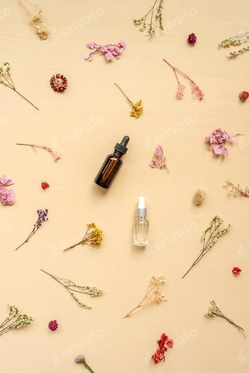 Preview: Face serum on beige floral background above.