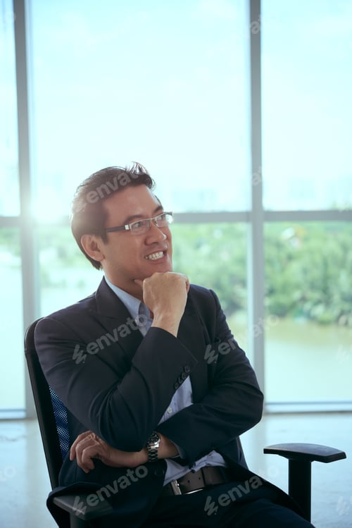 Preview: Inspired businessman