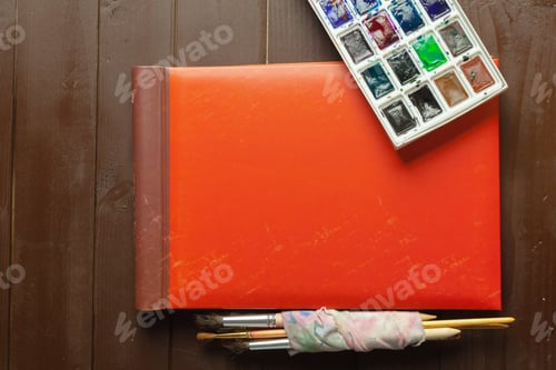 Preview: Set of watercolor paints and paintbrushes for painting