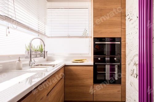 Preview: Modern kitchen with wood accents