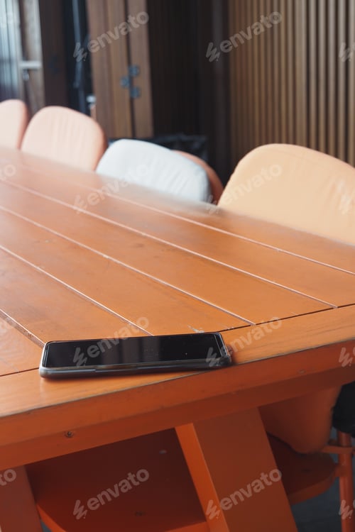 Preview: forget smartphone on a cafe table, lost smart phone