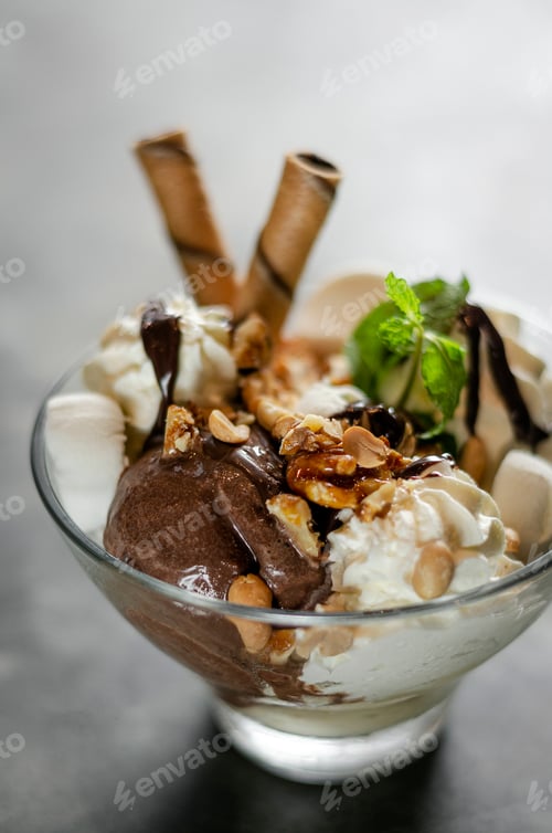 Preview: chocolate and mint vanilla ice cream sundae dessert in bowl