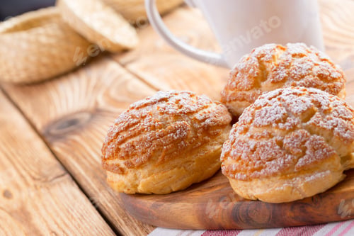 Preview: Heap of oat cookies on wooden board