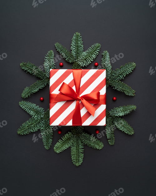 Preview: Christmas card with gift box