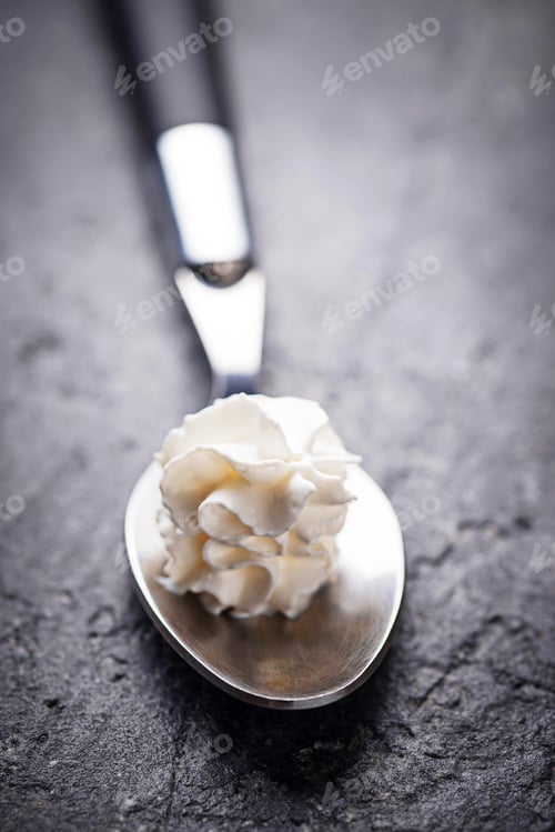 Preview: Whipped cream on a spoon