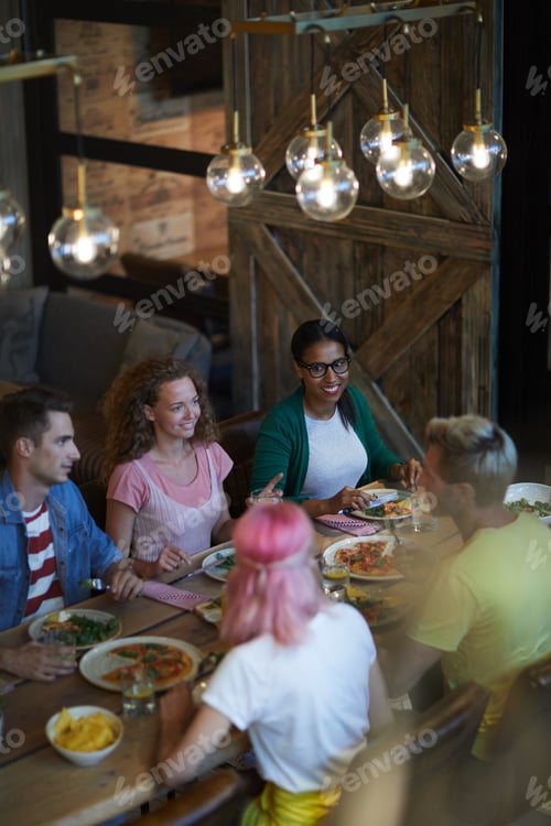 Preview: Lunch in cafe
