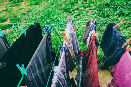 Preview: hanging out the clothes outdoors