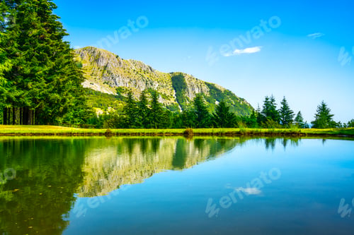 Preview: Lake in Orecchiella natural park in Garfagnana.Tuscany, Italy.