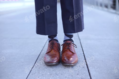 Preview: Dress shoes business interview