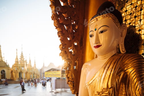 Preview: Statue at buddhist temple, Shwedagon Pagoda, Yangon, Myanmar