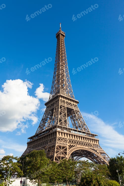 Preview: The eiffel tower in Paris - France " Tour Eiffel "