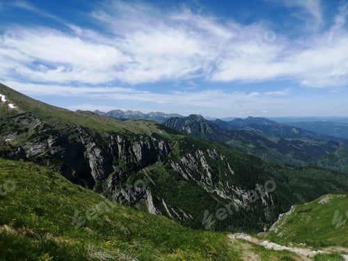 Preview: Summer view