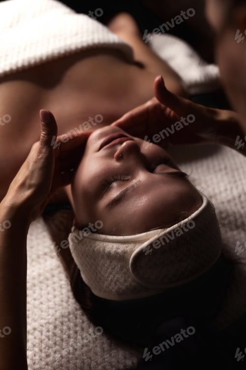 Preview: Relaxing Facial Massage Treatment for Rejuvenation in a Tranquil Indoor Setting