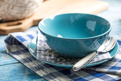 Preview: Bowls and plate with spoon.