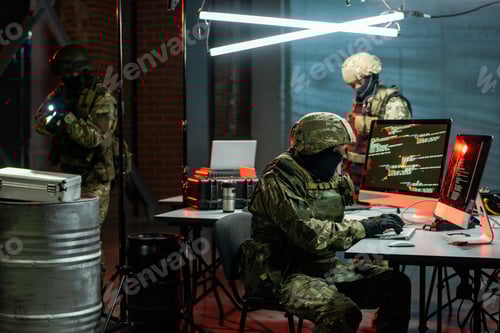 Preview: Cyber criminals looking for data in office