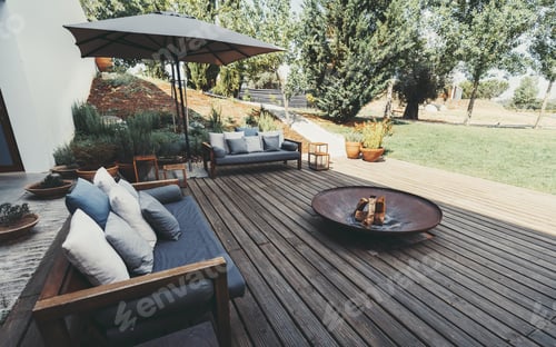Preview: Cozy patio with fire pit