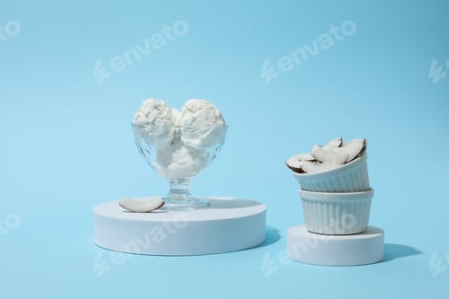 Preview: Summer dessert - ice cream, ice cream with coconut