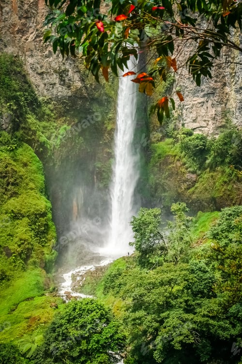 Preview: Sipisu Pisu Waterfall