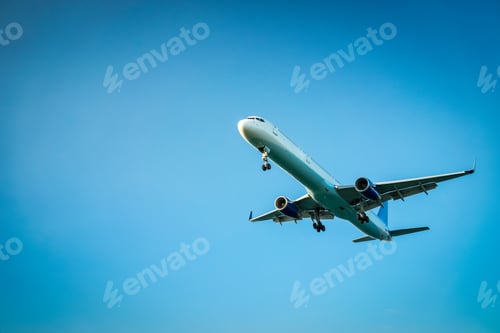 Preview: aircraft in the sky