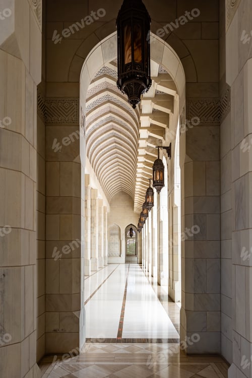 Preview: A stunning corridor with intricate arches