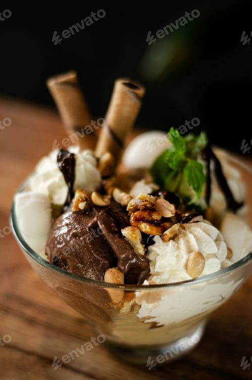 Preview: chocolate and mint vanilla ice cream sundae dessert in bowl