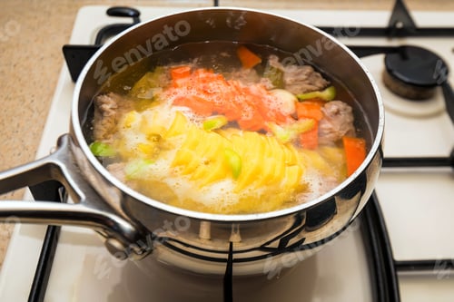 Preview: Preparing dietary soup