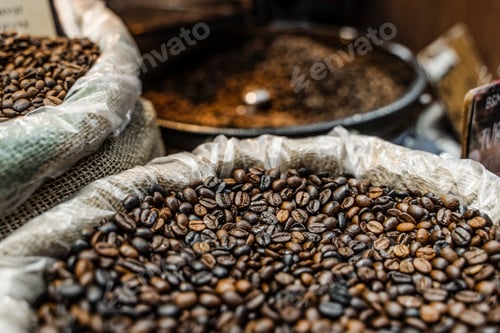 Preview: Roast coffee beans of robusta and arabica in wooden basket Turkish market