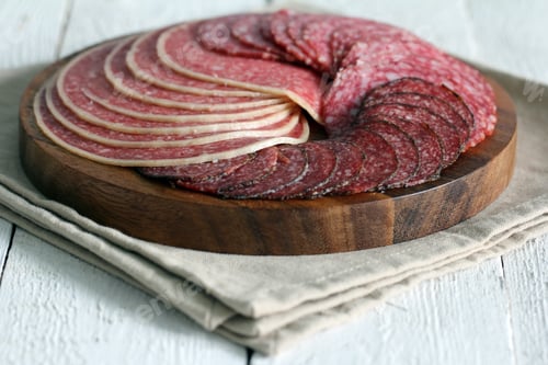Preview: Fresh and delicious salami