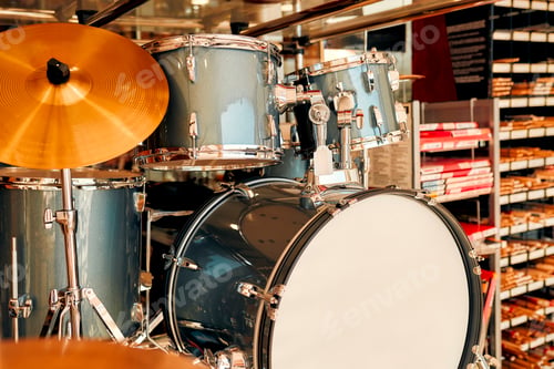 Preview: In a musical instrument store