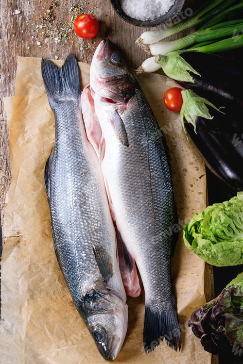 Preview: Raw seebass fish