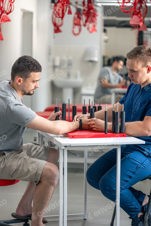 Preview: Development of movements of the radial wrist joint on a functional board for the hand.